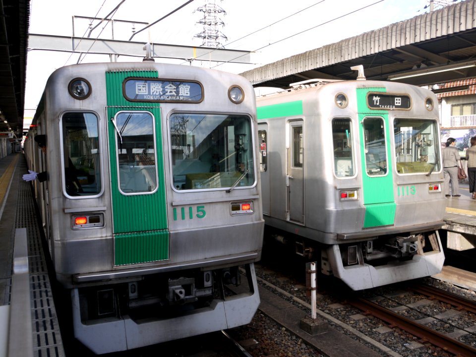 Kyoto Subway 1113 and 1115