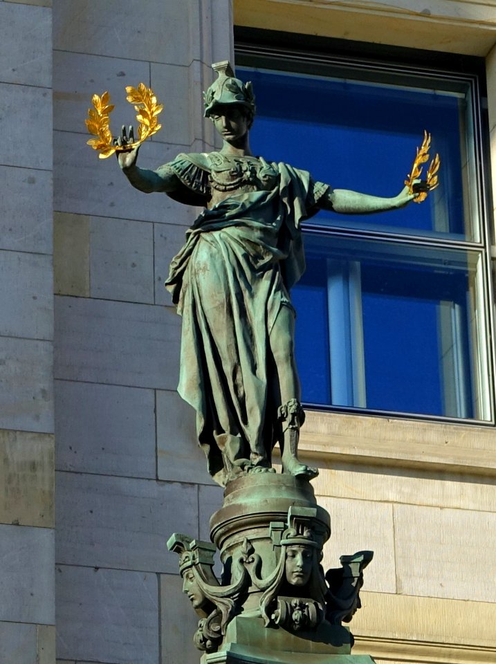 Lamp post detail - Reichstag (building) - Berlin, Germany - DSC09415