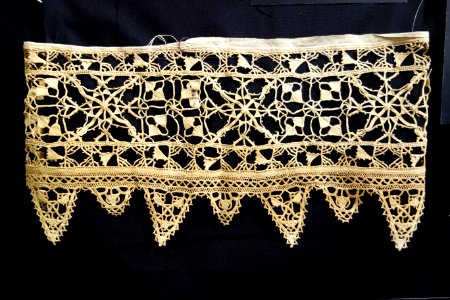 Lace specimen - Lacis Museum of Lace and Textiles - Berkeley, CA - DSC04599