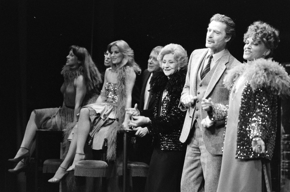Laatste voorstelling (350e) Musical Madam (van Annie M. G. Schmidt ) in Nieuwe, Bestanddeelnr 932-2305