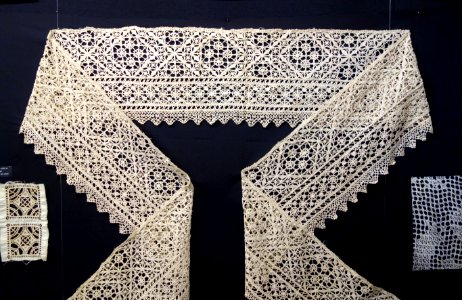 Lace specimen - Lacis Museum of Lace and Textiles - Berkeley, CA - DSC04593