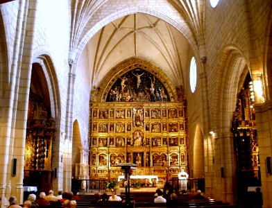 La Puebla de Arganzon - Nuestra Señora de la Asuncion, retablo mayor 01