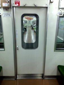 Kyoto subway 10 series doors