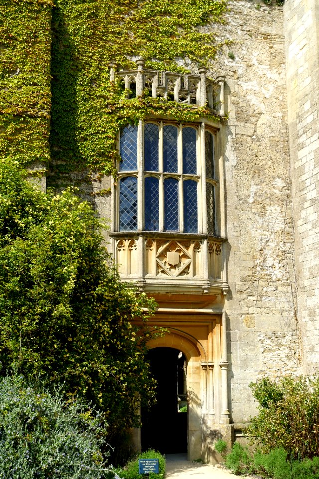 Lacock Abbey - Wiltshire, England - DSC00832