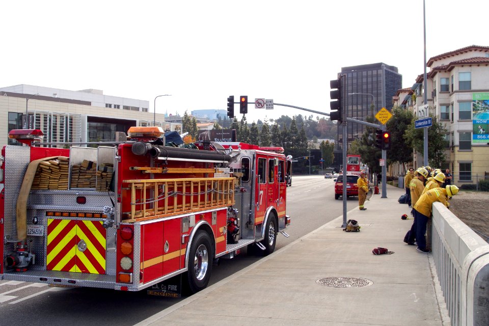 LACFD engine 7 and swift water rescue training Lankershim 2015-11-15