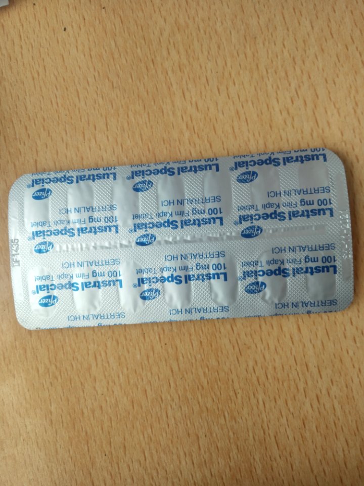 Lustral Special 100 mg 03