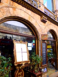 Madrid - Carrera de San Jerónimo, Restaurante La Catedral 01