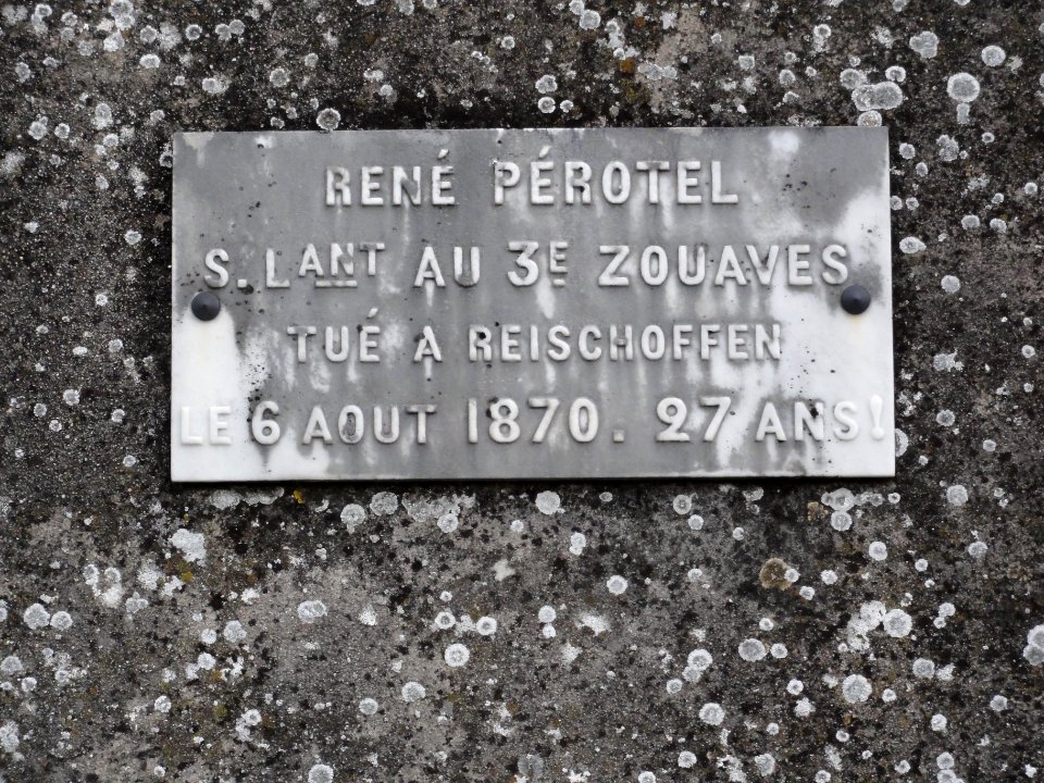 Lunéville (M-et-M) cimetière, plaque zouave 1870