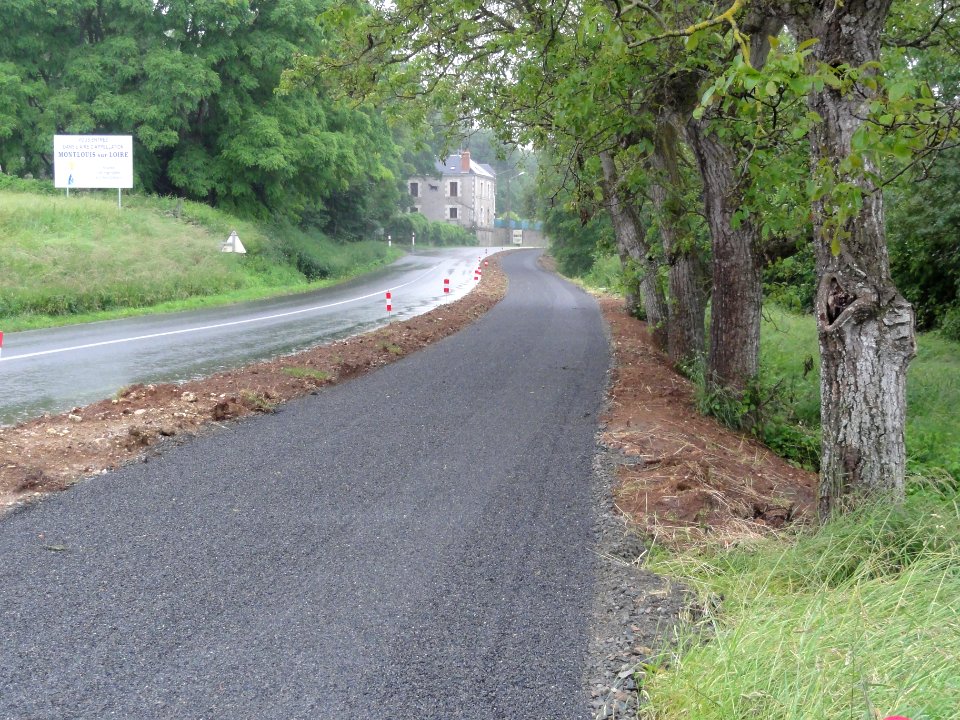 Lussault-sur-Loire juin 2012 aménagement piste cyclable La Loire à vélo