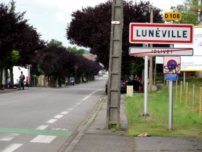 Lunéville (M-et-M)city limit sign