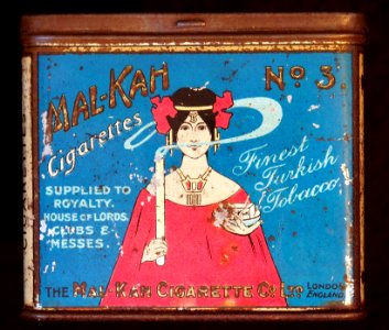 Mal-Kah No3 cigarettes tin blue, front