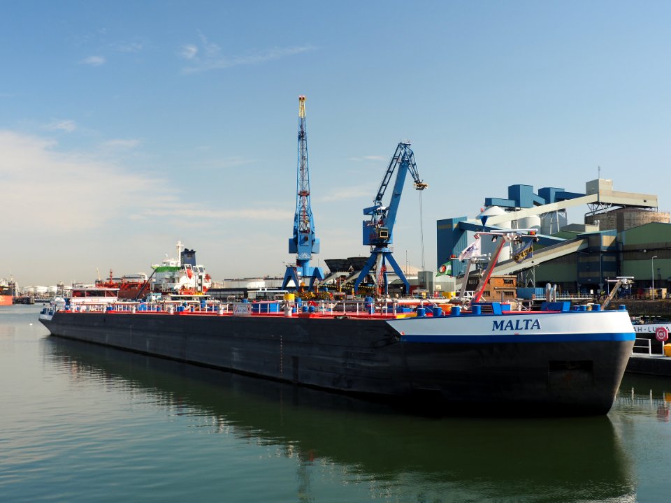 Malta (ship, 2013) ENI 02335400, Port of Rotterdam