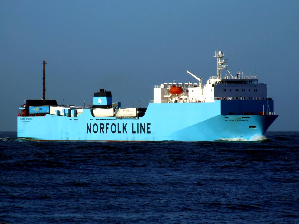 Maersk Exporter IMO 9121625