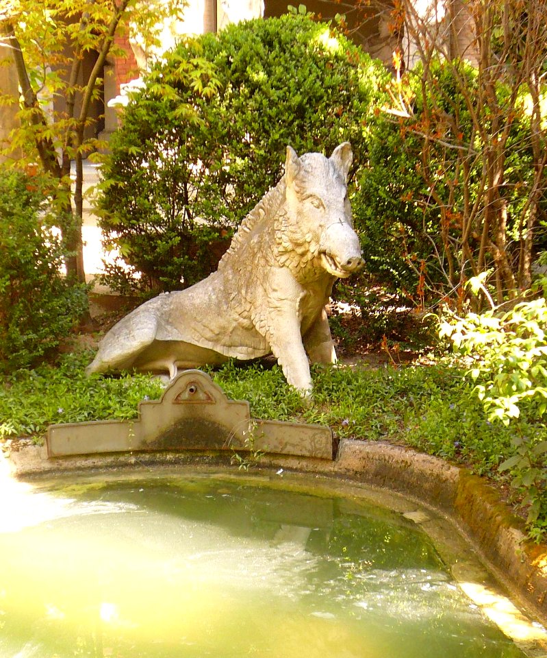 Madrid - Museo-Palacio Cerralbo, patio 15