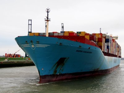Maersk Karlskrona (ship, 1996), IMO 9085558 - Callsign A8PW8, into Berendrechtsluis, Port of Antwerp pic2