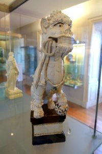Lion of Fo, c. 1790-1860, creamware - Fábrica de Cavaquinho - Museu Nacional de Soares dos Reis - Porto, Portugal - DSC00420