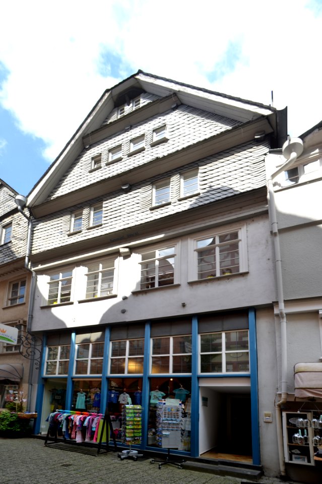 Limburg, Barfüßerstraße 11 (1)