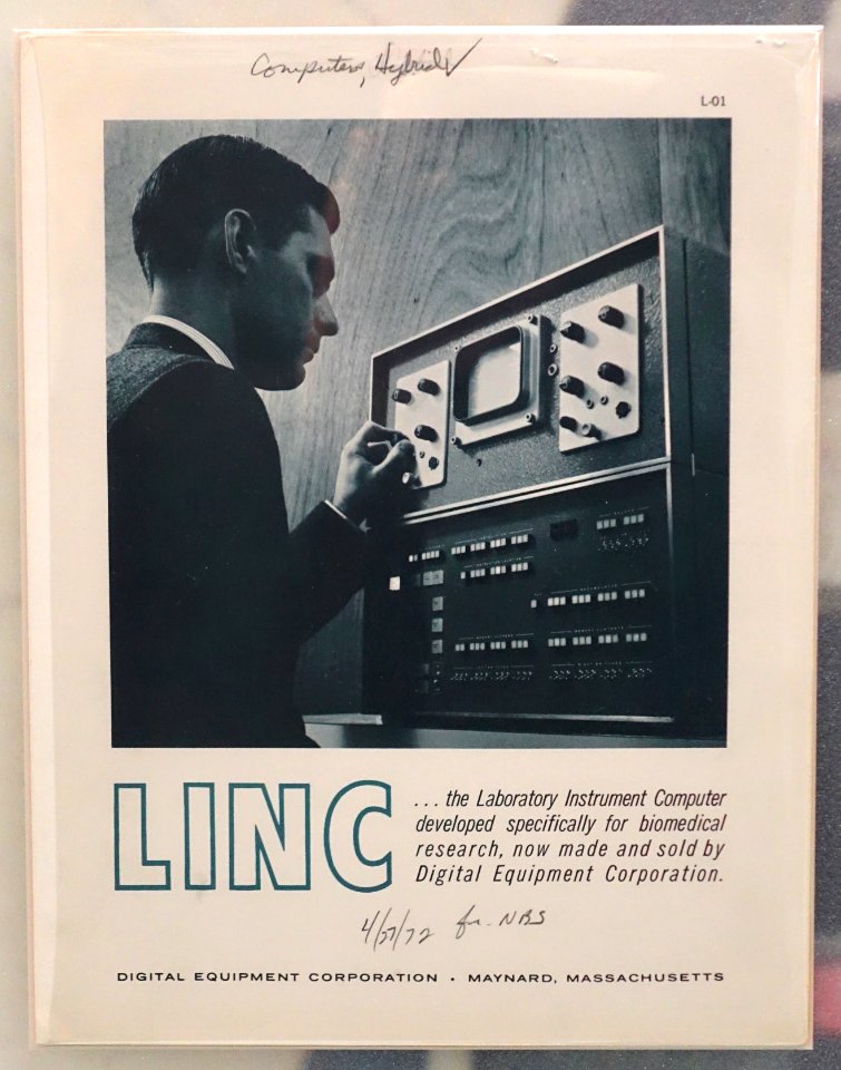 LINC computer brochure, Digital Equipment Corporation, 1964 - National Museum of American History - DSC00031