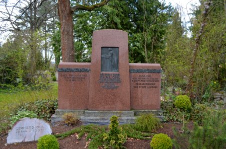 Limburg, Hauptfriedhof, Grab Ohl (1)