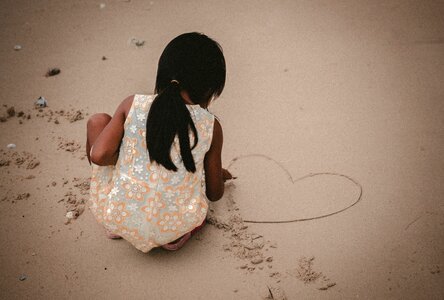 Girl play white
