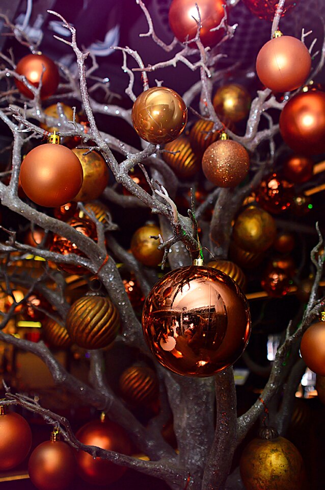 Light celebration sphere