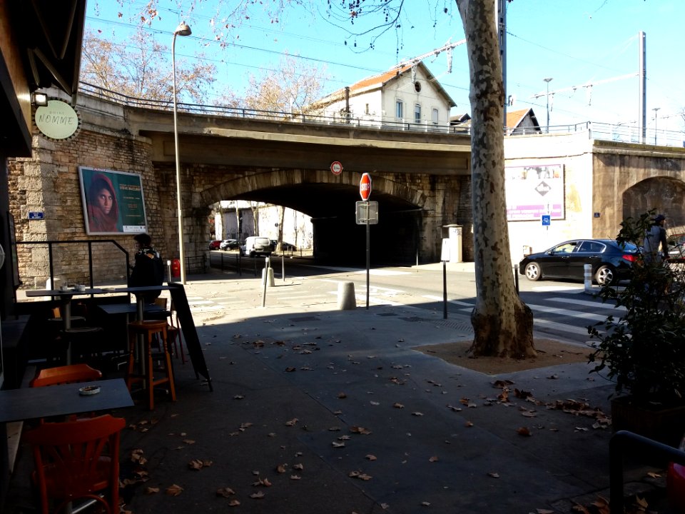 Lyon 2e - Cours Suchet, pont de chemin de fer