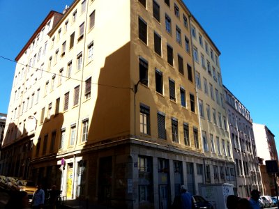 Lyon 1er - Rue Pouteau - Bâtiment à l'angle de la rue Lemot