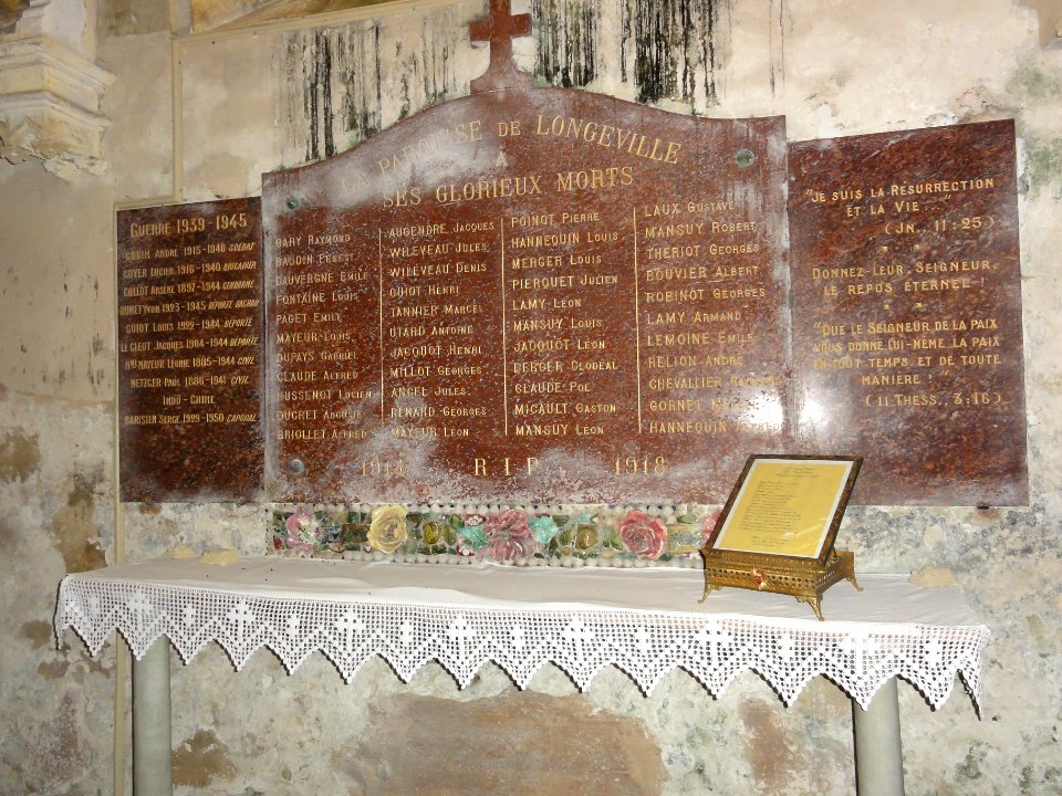 Longeville-en-Barrois (Meuse) église, plaque monument aux morts