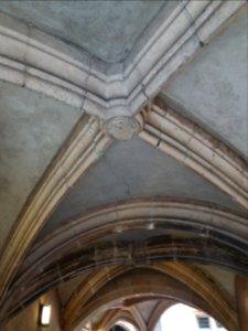 Lyon 1er - Hôtel de la Couronne, croisées d'ogives sous le toit de l'entrée