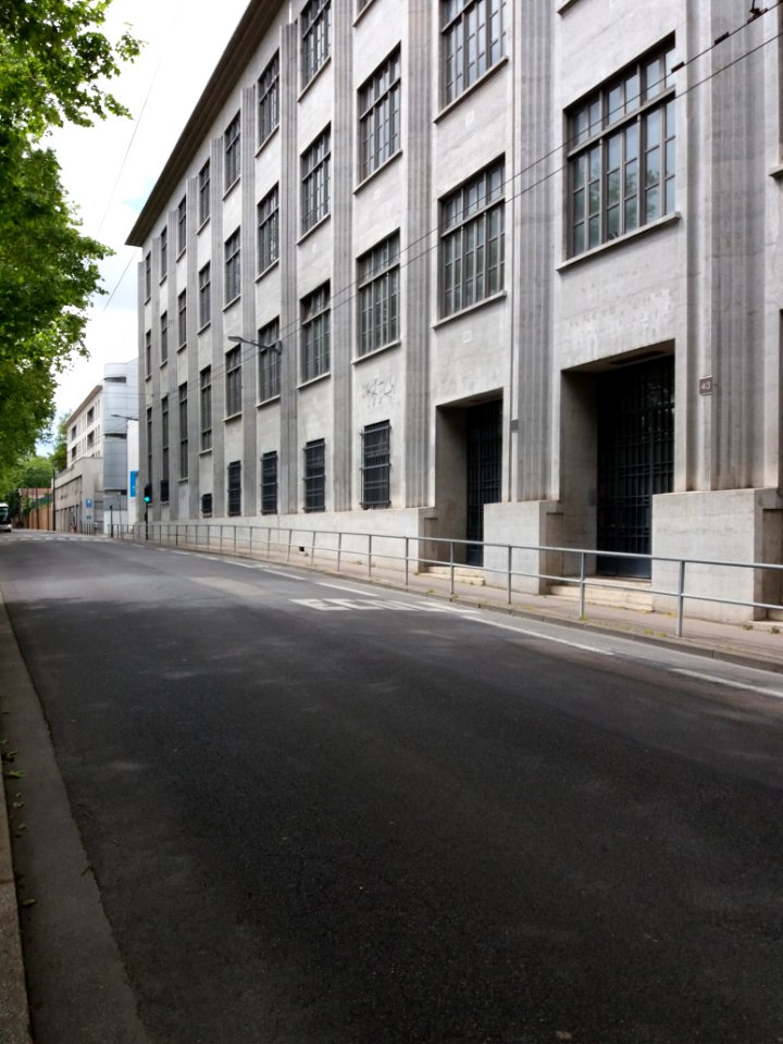 Lyon 1er - Cours Général Giraud, école de tissage (7)