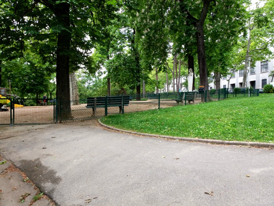 Lyon 1er - Cours Général Giraud, jardin des Chartreux, entrée du parc pour enfants