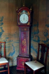 Longcase clock, John Verow, Hinckley, 1790, wood, metal, lacquer, paint - Packwood House - Warwickshire, England - DSC08945