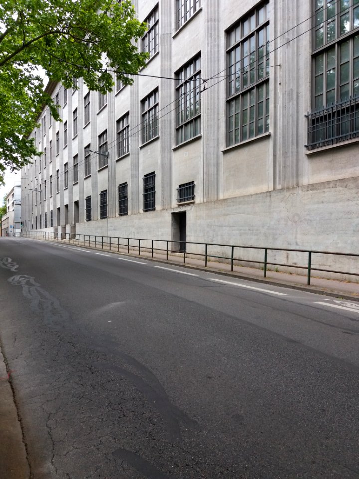 Lyon 1er - Cours Général Giraud, école de tissage (8)