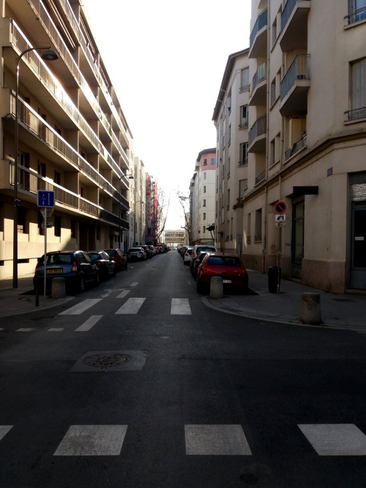 Lyon 2e - Rue Delandine, côté sud depuis la rue Ravat