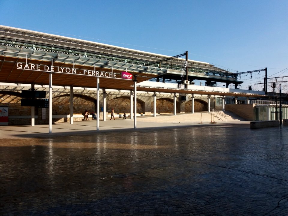 Lyon 2e - Place des Archives - Gare de Lyon-Perrache - Nouvelle entrée (1)