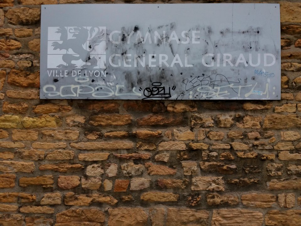 Lyon 1er - Cours du Général Giraud, plaque Gymnase Général Giraud