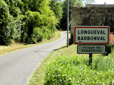 Longueval-Barbonval (Aisne) entrée de Barbonval