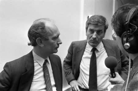 Lubbers (r.) met De Vries (l.), Bestanddeelnr 933-6034