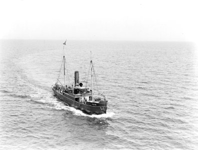 Loodsboot no 6 in volle zee, Bestanddeelnr 189-0690 photo