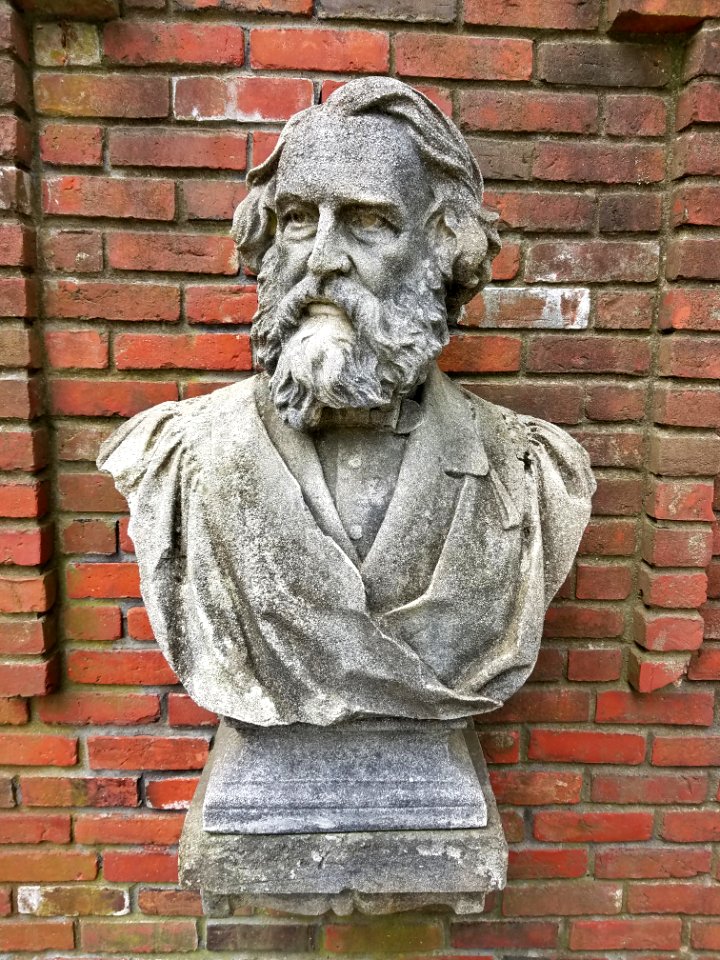 Longfellow bust - Longfellow's Wayside Inn