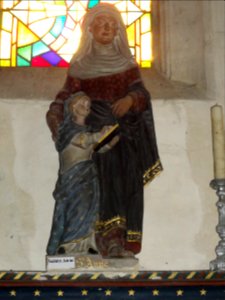 Longeville-en-Barrois (Meuse) église, statue Sainte Anne avec Marie