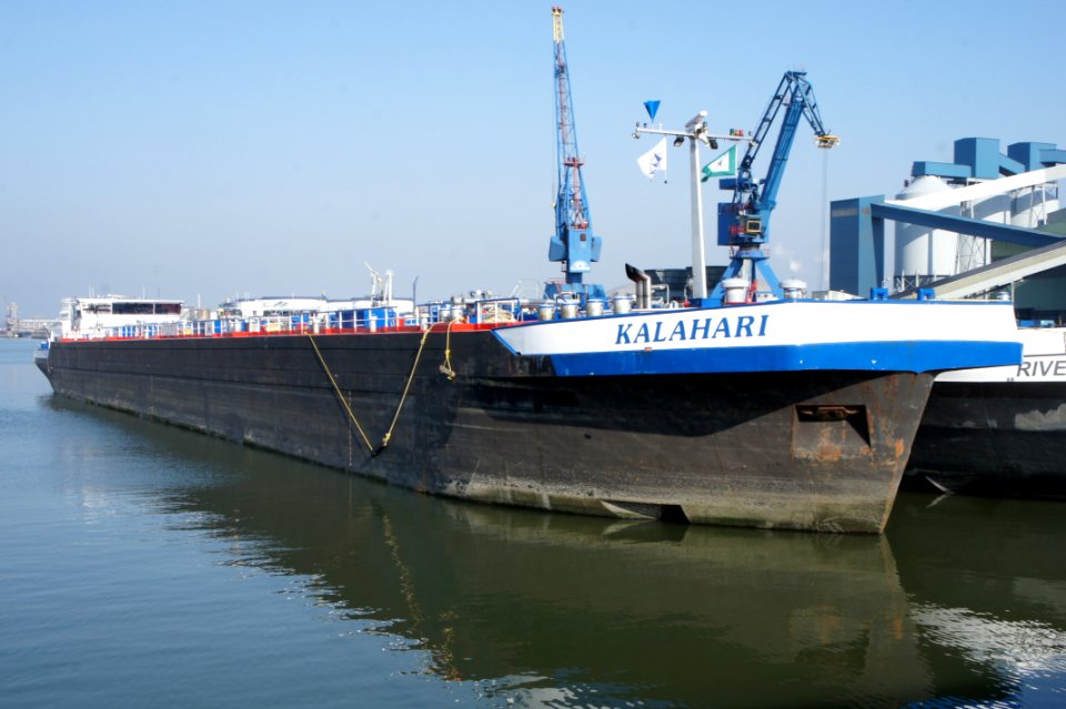 Kalahari ENI 02333812, 3e Petroleumhaven, Port of Rotterdam, pic2