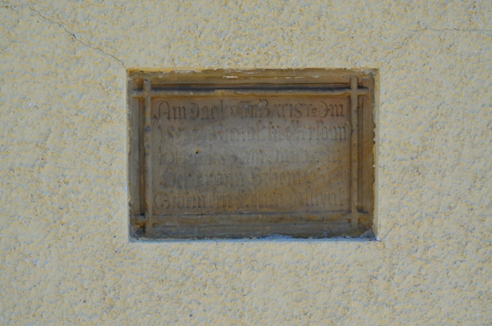 Kallmünz, Friedhof, Trauerhalle, Detail (3)