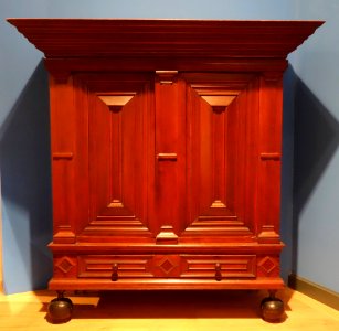 Kas,unknown maker, New York or New Jersey, c. 1750, walnut and cherry - Brooklyn Museum - DSC09263