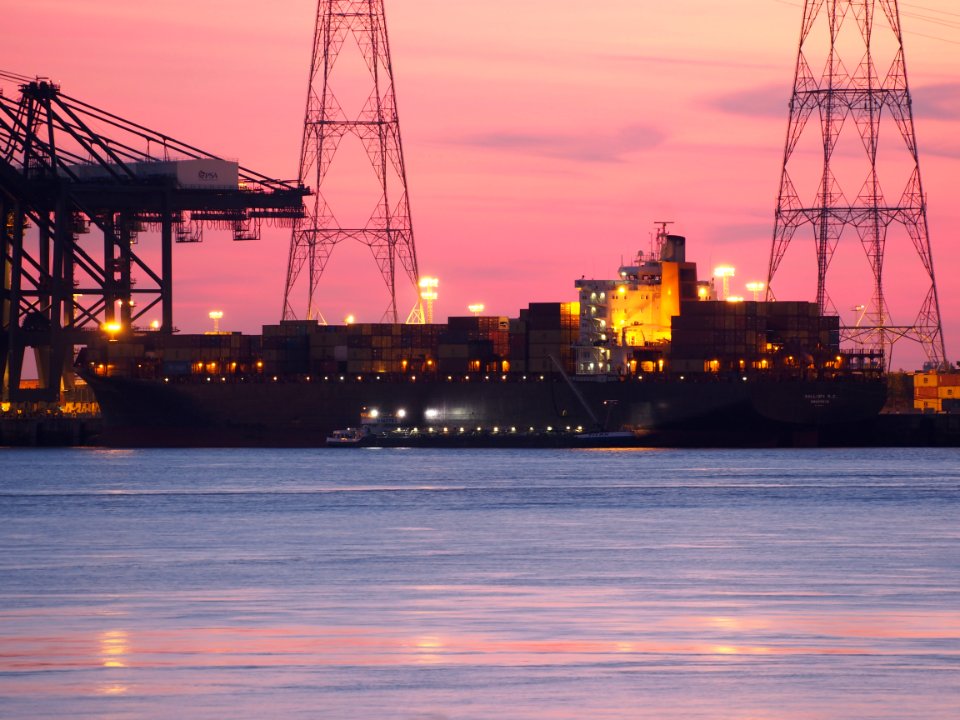 Kalliopi R.C. (ship, 1991) by night, IMO 8902565, MMSI 636016907, Callsign D5IJ3, Port of Antwerp