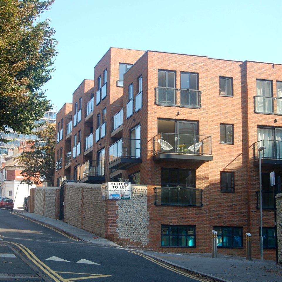 Kemptown House, corner of Carlton Hill and Mighell Street, Brighton (August 2019) (1)