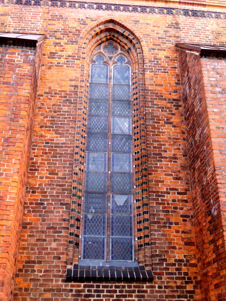 Kirche Fenster Ostseite 3