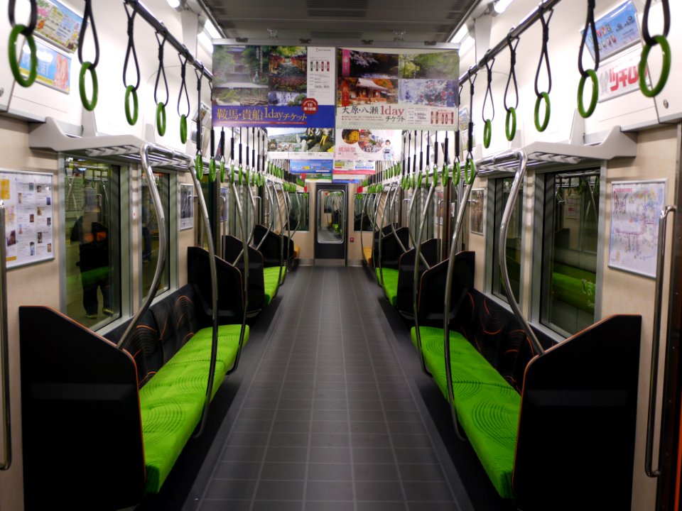 Keihan 13021 inside