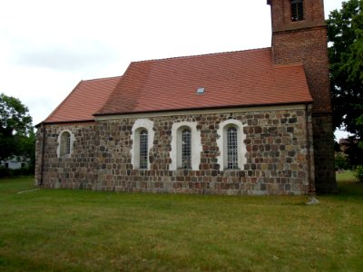 Kirche Gadegast -Nordansicht von Schiff und Chor- August 2020a