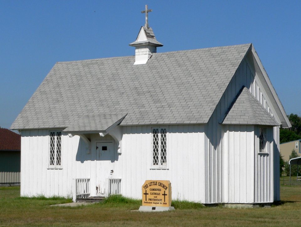 Keystone, Nebraska Little Church from SW